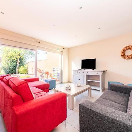 Spacious Holiday Home With Garden ニーウポールト エクステリア 写真