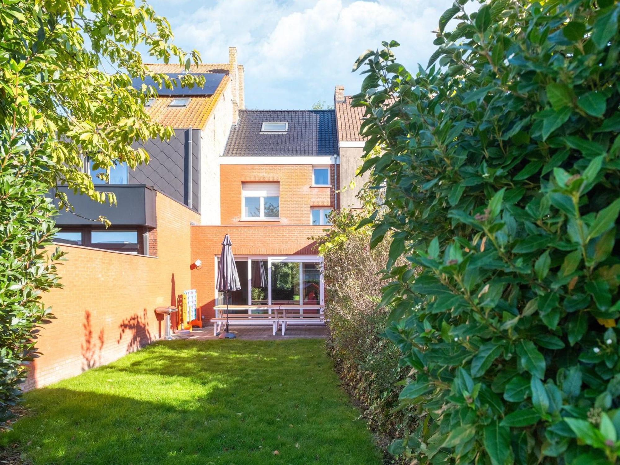 Spacious Holiday Home With Garden ニーウポールト エクステリア 写真